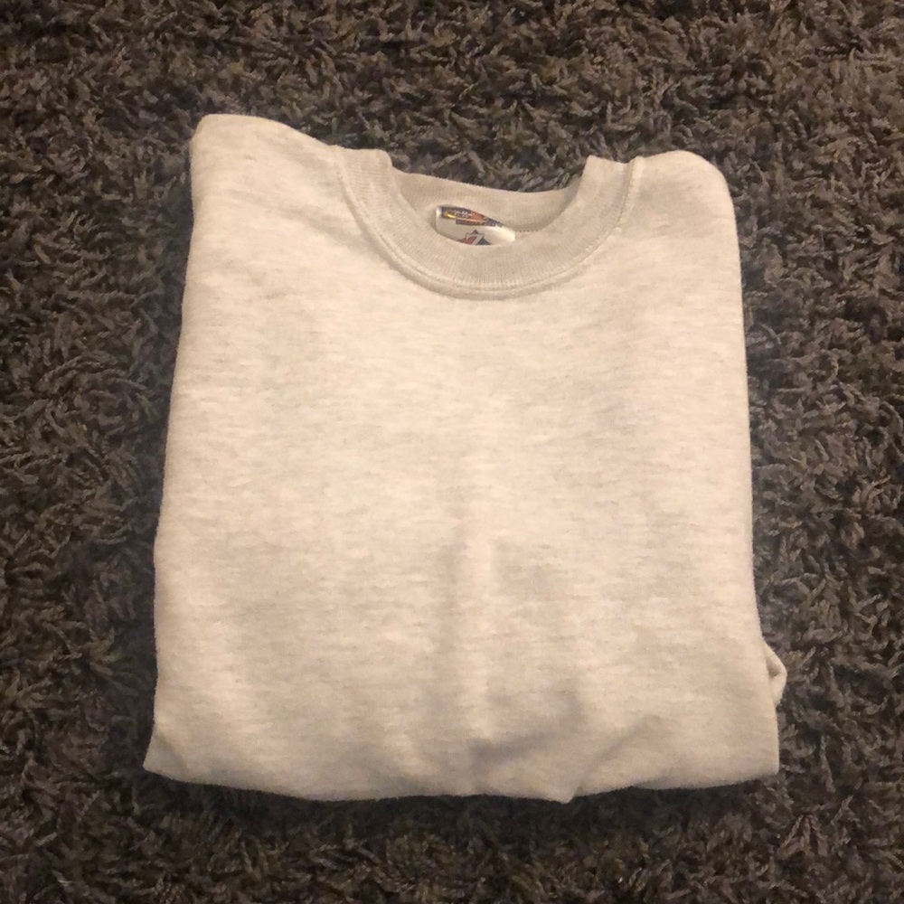 Grey crewneck lightweight sweatshirt